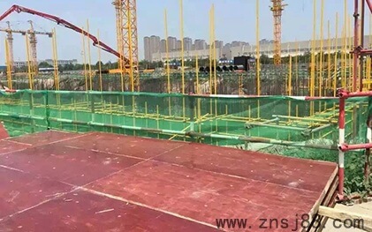 中南神箭建筑木模板在中央新城使用情况