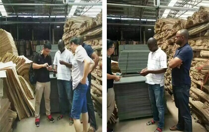 加纳客人考察竹胶模板原材料－中南神箭